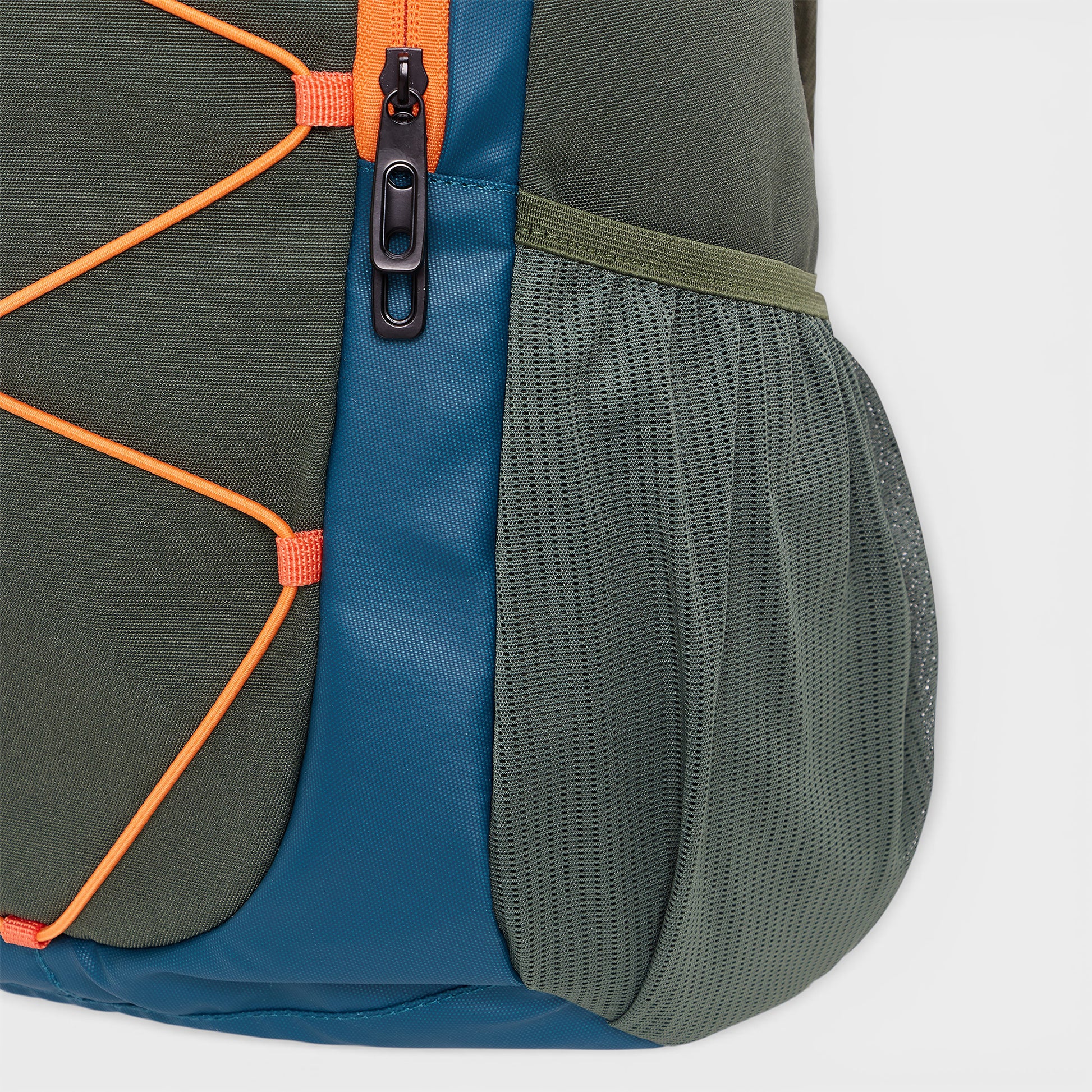 Commander Backpack (4)