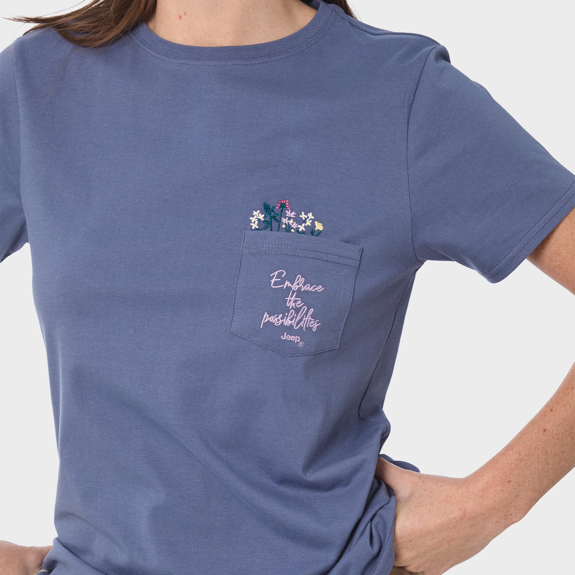 Fashion Pocket Embroidery T-shirt (4)