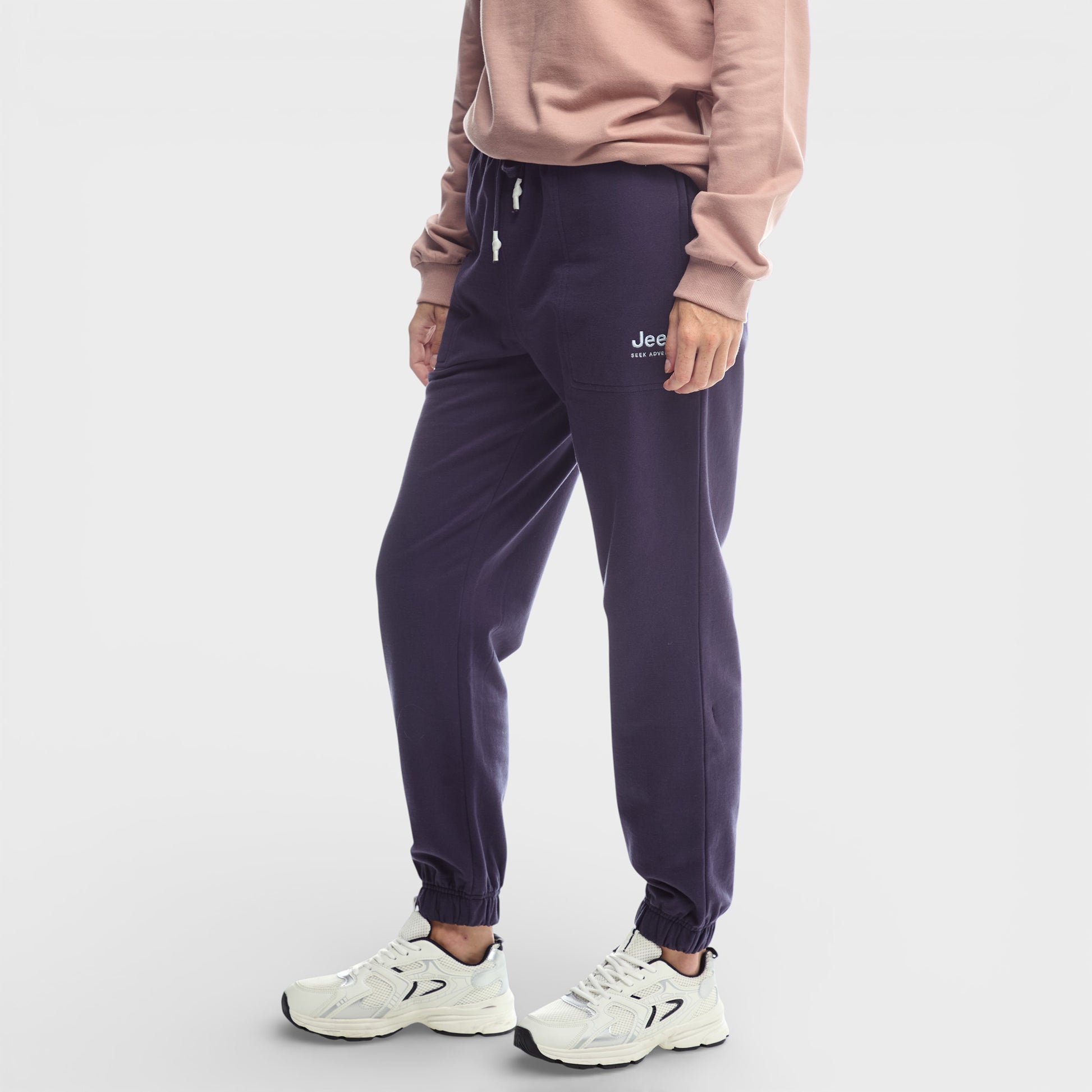 Essential Jogger (1)