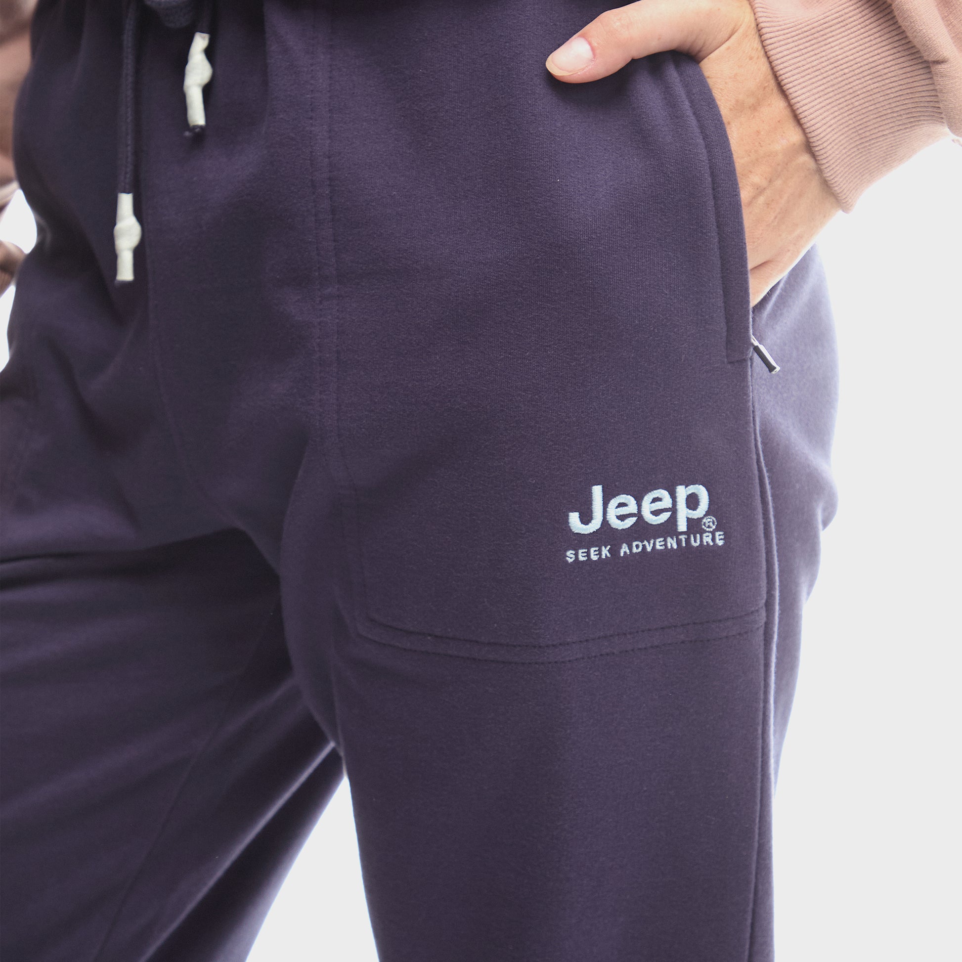 Essential Jogger (4)
