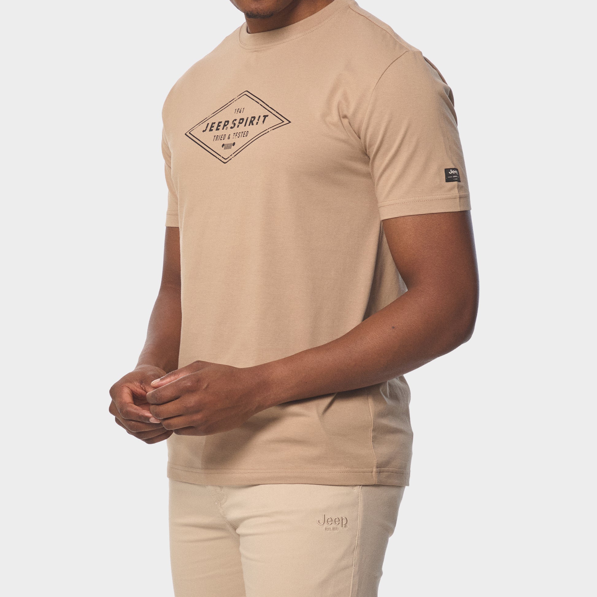 Fashion Graphic T-shirt (2)