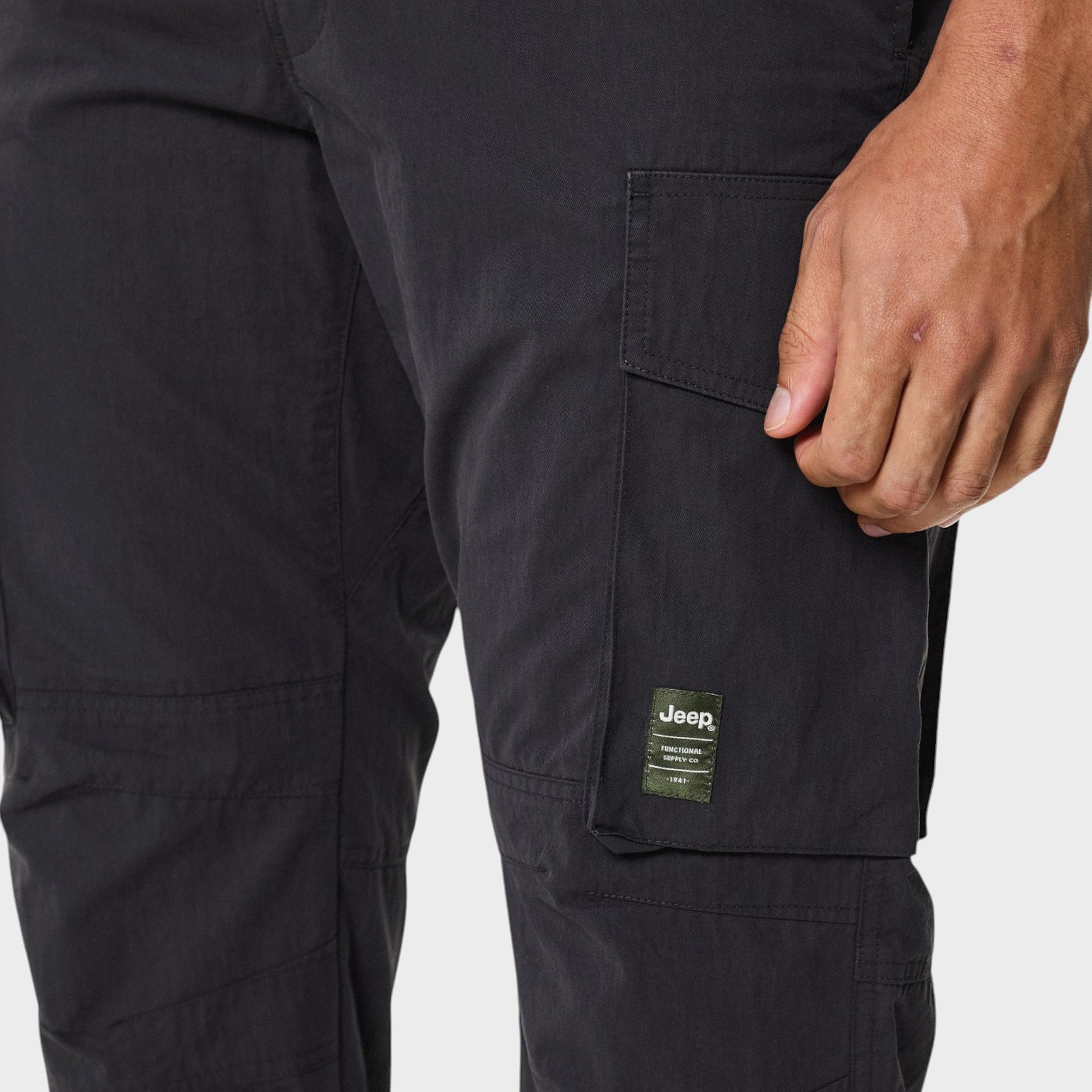 Parachute Pants (4)