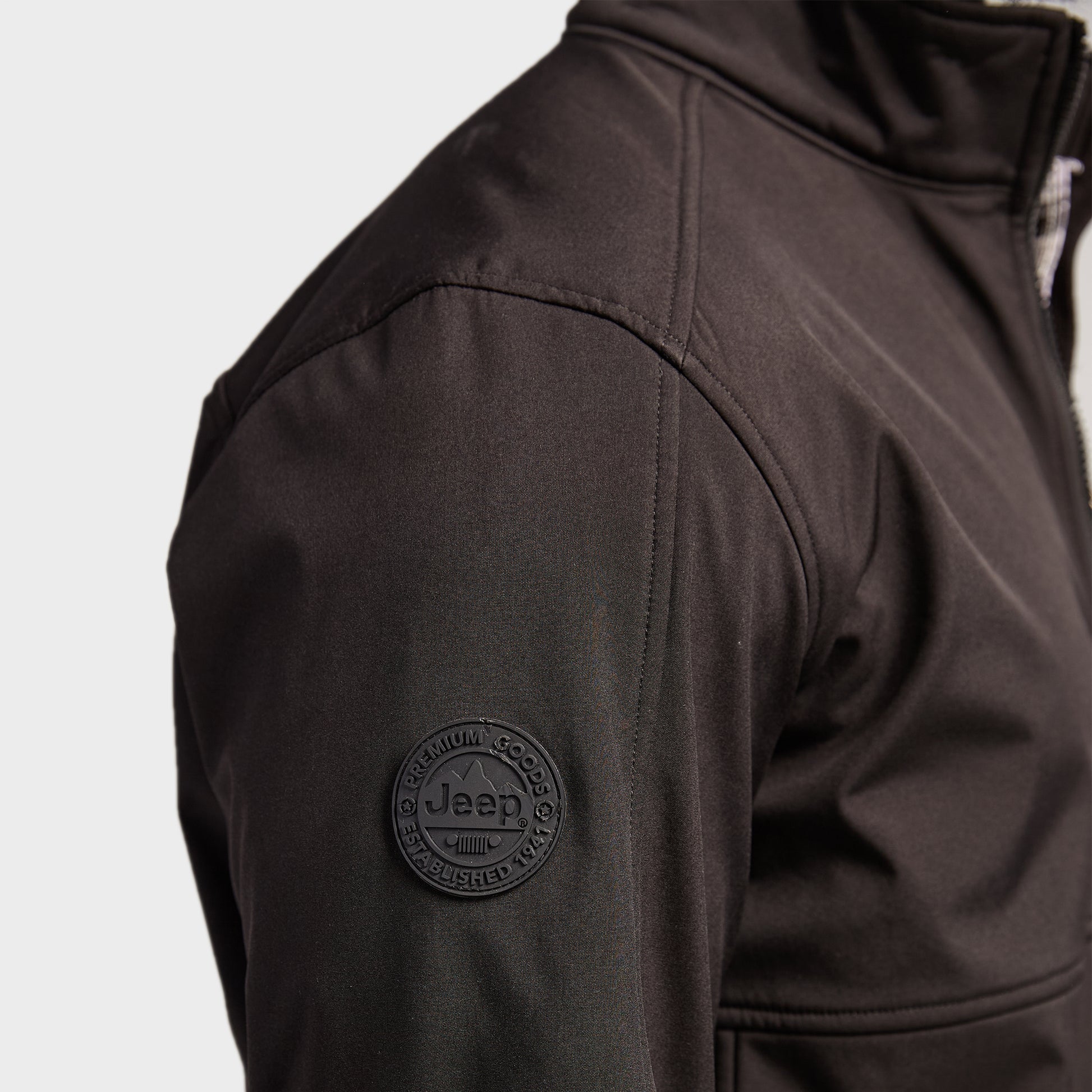 Funnel Neck Softshell Jacket (6)