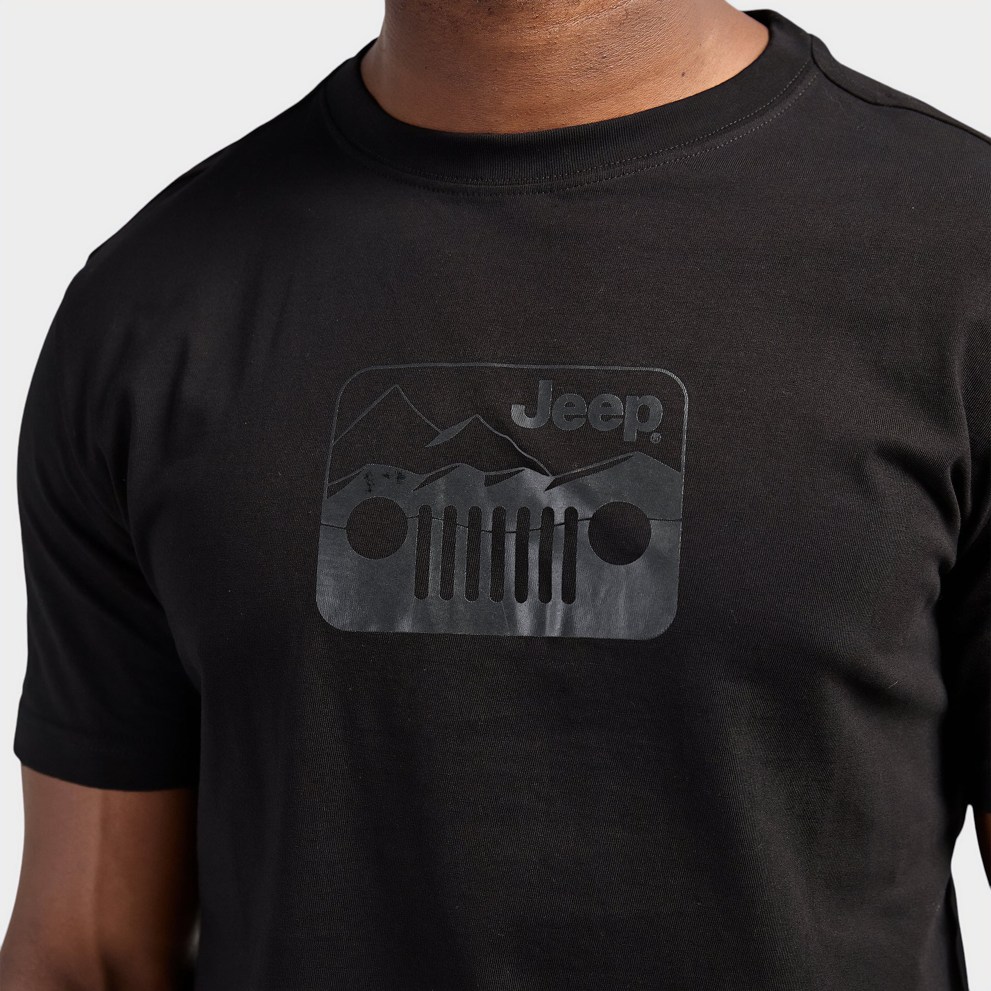 Iconic Collection T-Shirt (4)