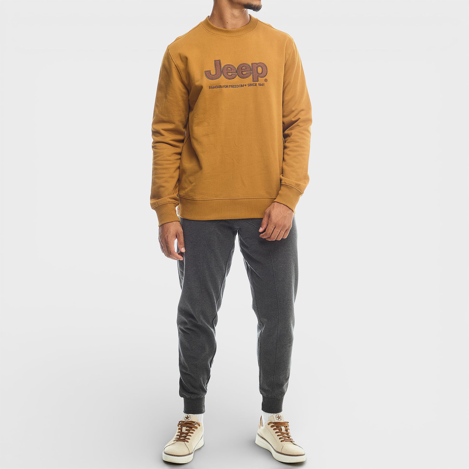 Core Applique Fleece Crewneck (4)