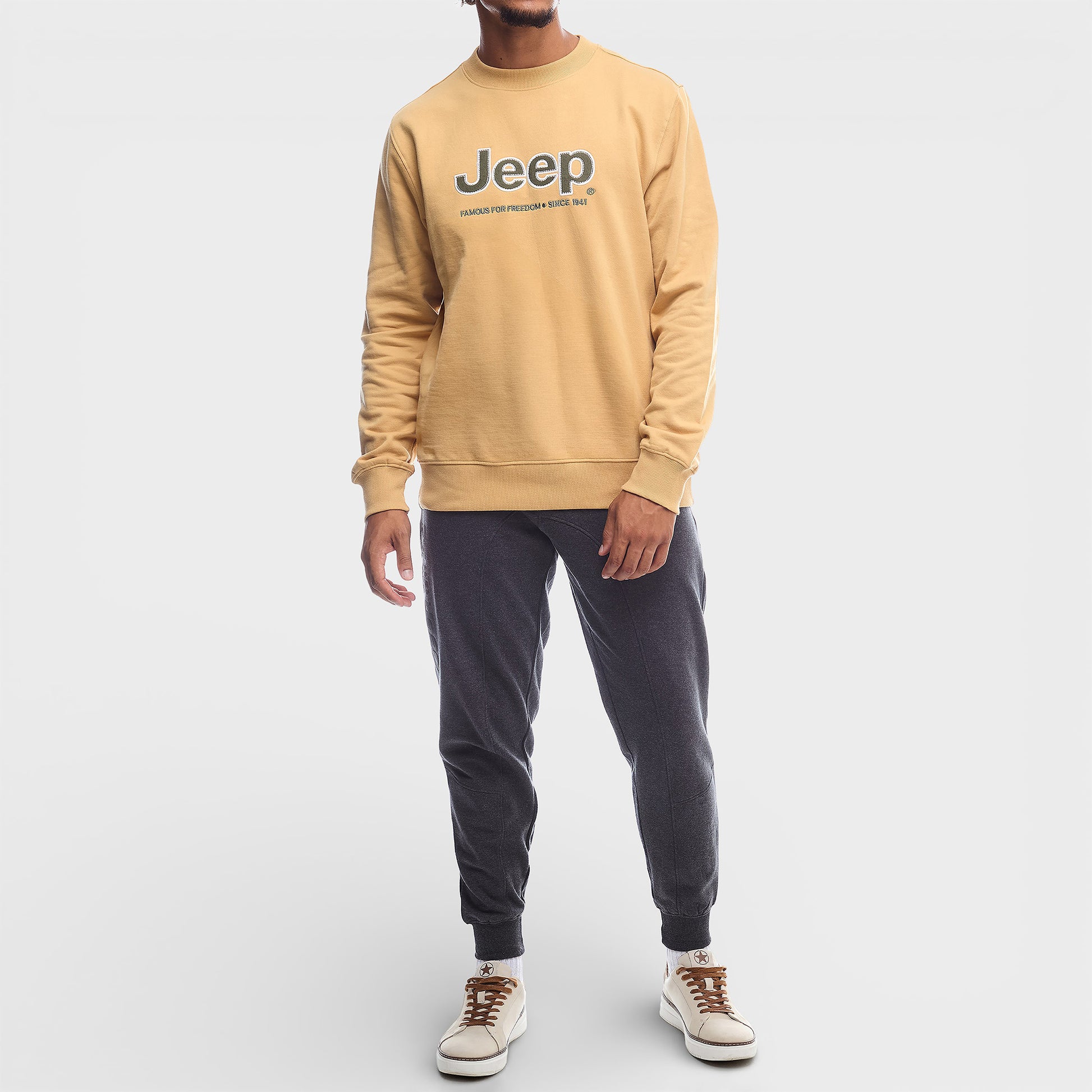 Core Applique Fleece Crewneck (3)