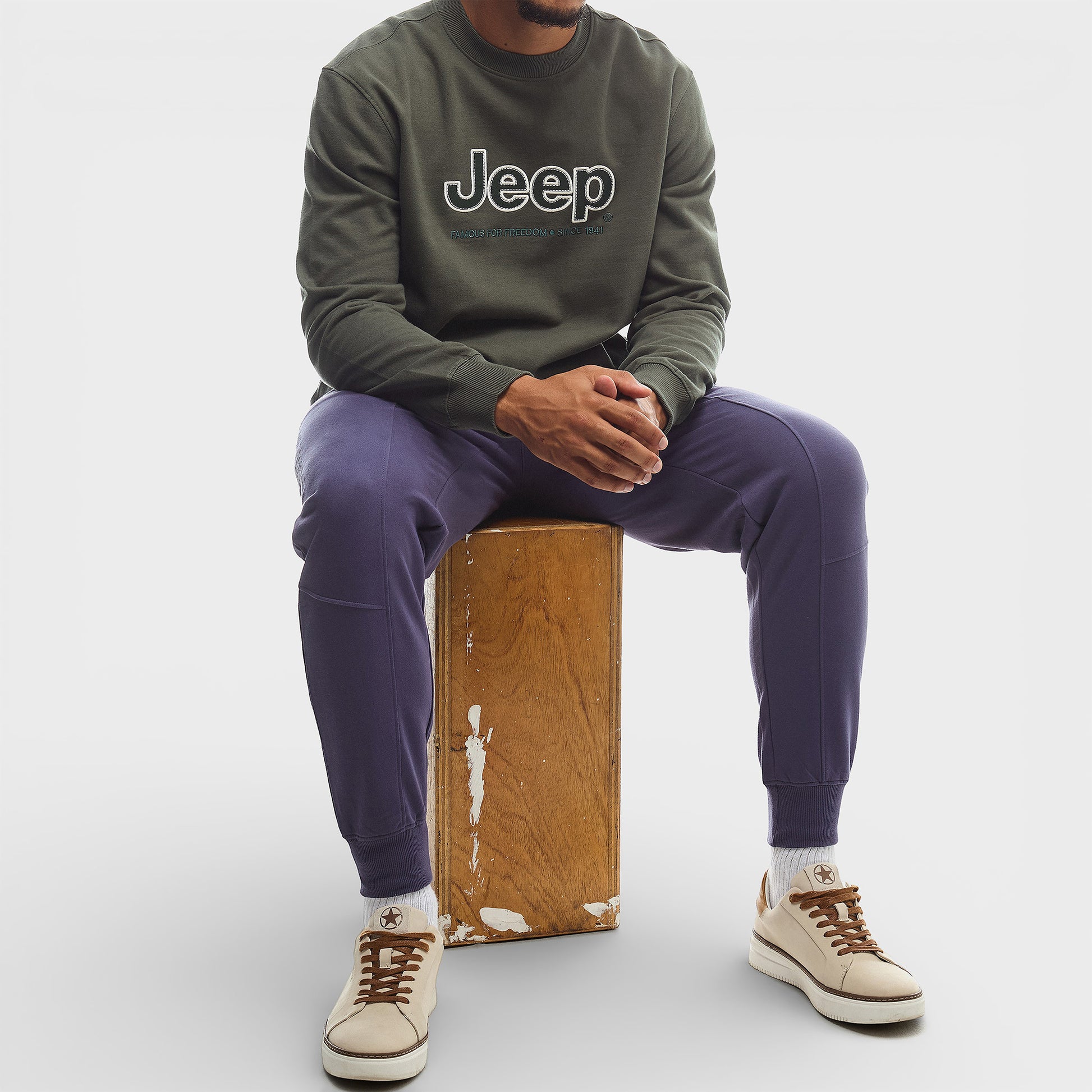 Core Applique Fleece Crewneck (5)